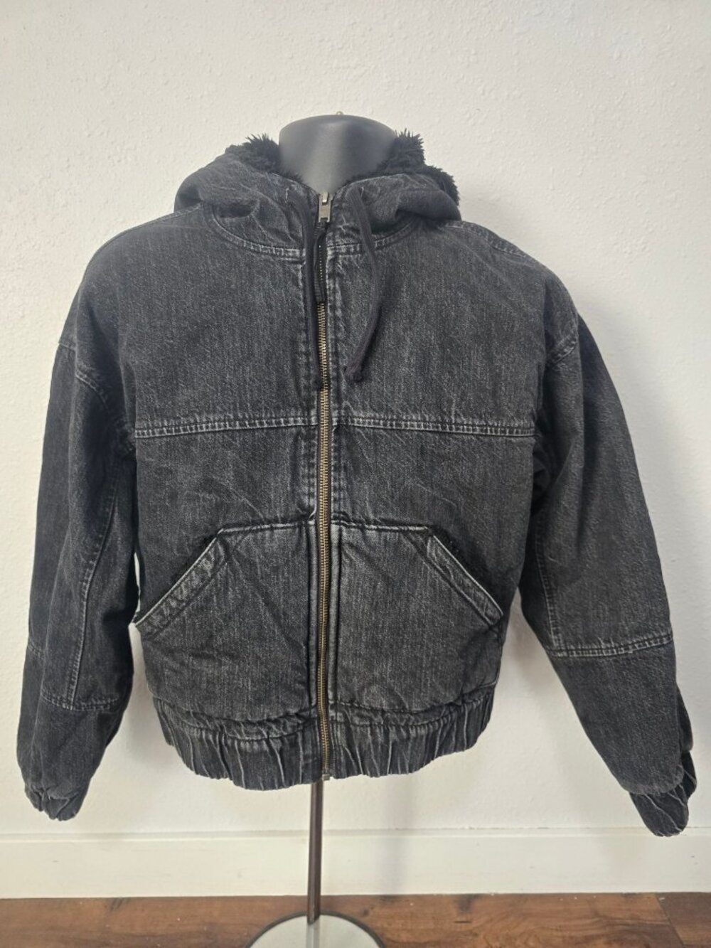 American Eagle Sherpa Black Denim Bomber Cropped Jacket Womens sz Small